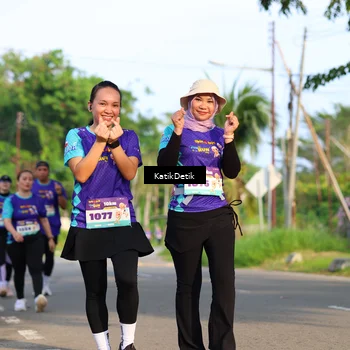 Runner Photo 8240901