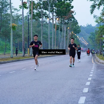 Runner Photo 8240923