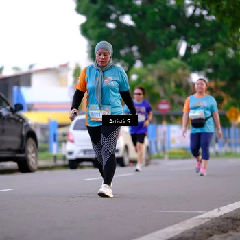 Runner Photo 8240935