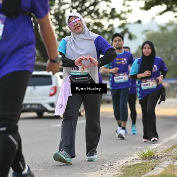 Runner Photo 8240982