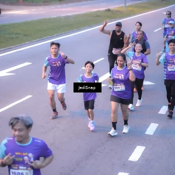 Runner Photo 8241017
