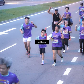 Runner Photo 8241033