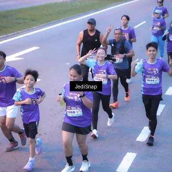 Runner Photo 8241051