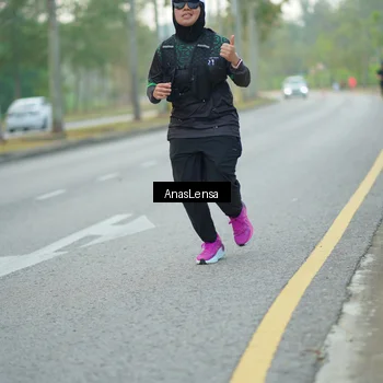 Runner Photo 8241055