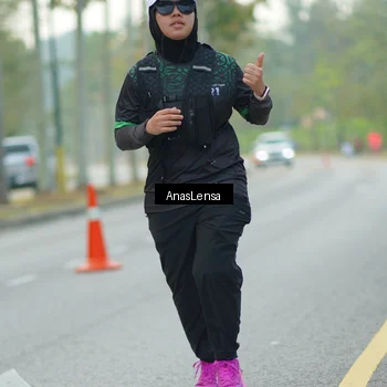Runner Photo 8241057