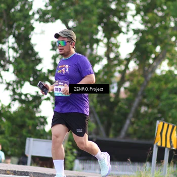 Runner Photo 8241069
