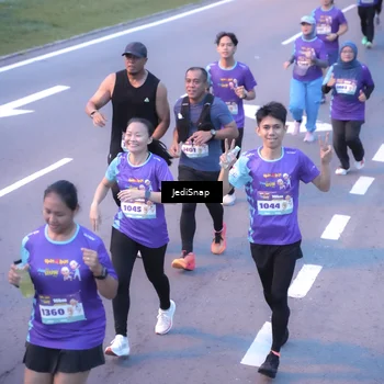 Runner Photo 8241071