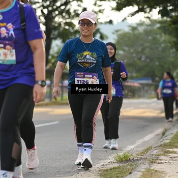 Runner Photo 8241072