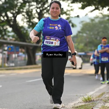 Runner Photo 8241100