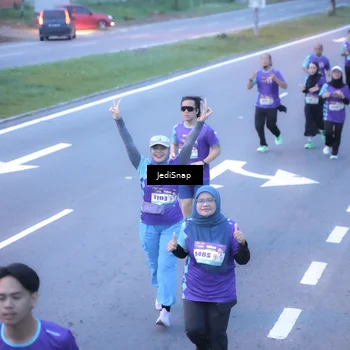 Runner Photo 8241125