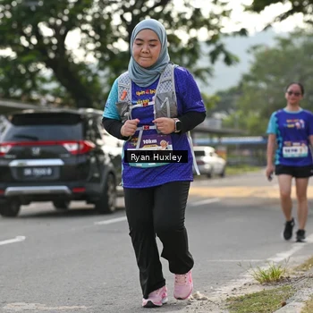 Runner Photo 8241159