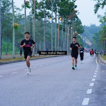 Runner Photo 8241166