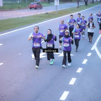 Runner Photo 8241177