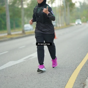 Runner Photo 8241191