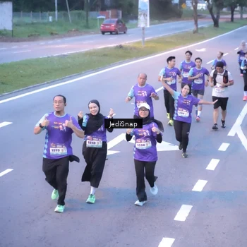 Runner Photo 8241207