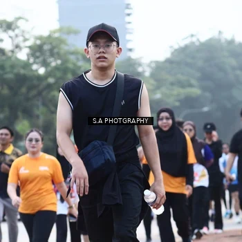 Runner Photo 8241213