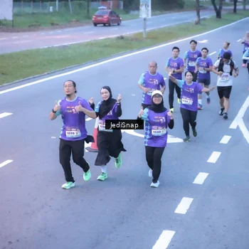 Runner Photo 8241215