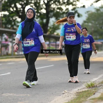 Runner Photo 8241304