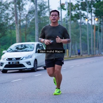 Runner Photo 8241308