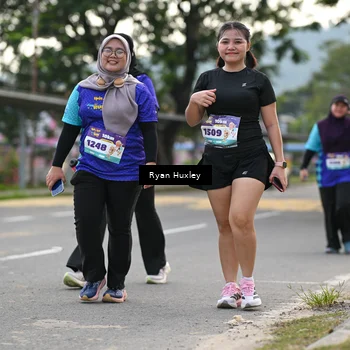 Runner Photo 8241559