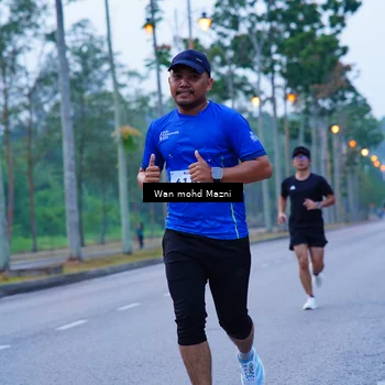 Runner Photo 8241773