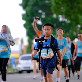 Runner Photo 8241902