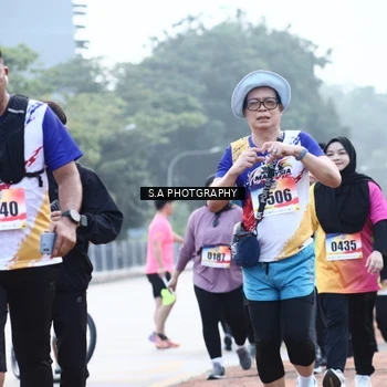 Runner Photo 8241943