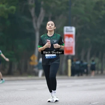 Runner Photo 8241975