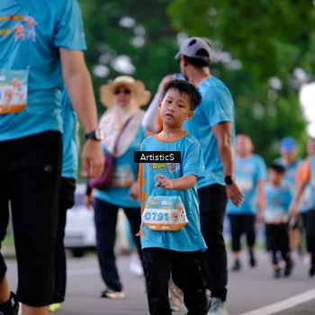Runner Photo 8242040