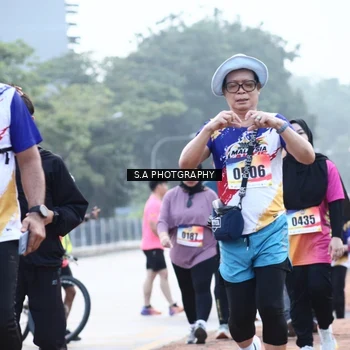 Runner Photo 8242044
