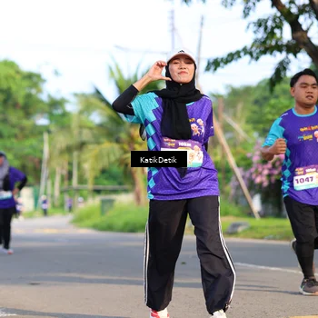 Runner Photo 8242256