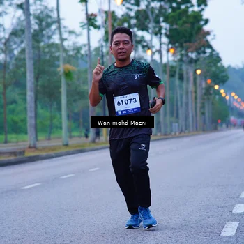 Runner Photo 8242312