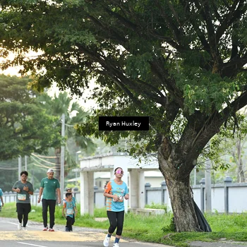 Runner Photo 8242343