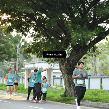Runner Photo 8242346