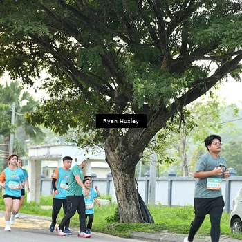 Runner Photo 8242349