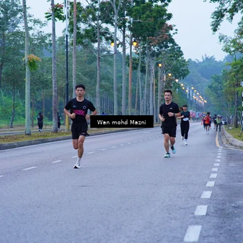 Runner Photo 8242352