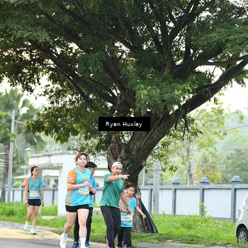 Runner Photo 8242359
