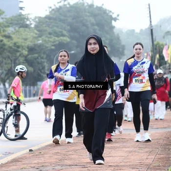 Runner Photo 8242384