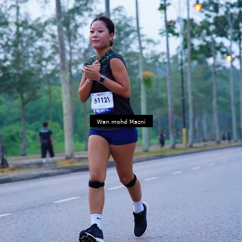 Runner Photo 8242392