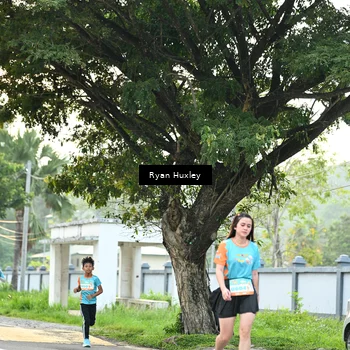 Runner Photo 8242473