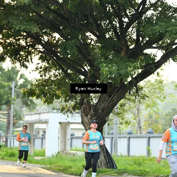 Runner Photo 8242530