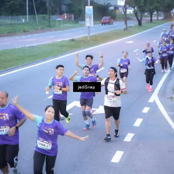 Runner Photo 8242541