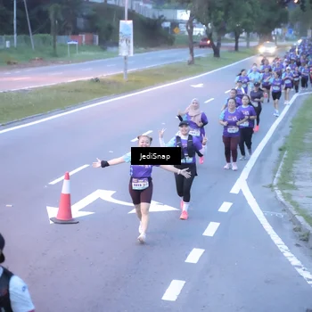 Runner Photo 8242601