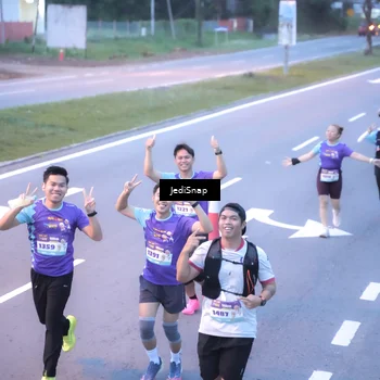 Runner Photo 8242602