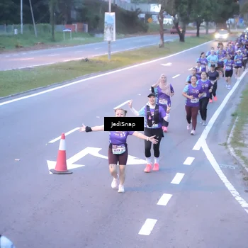 Runner Photo 8242614