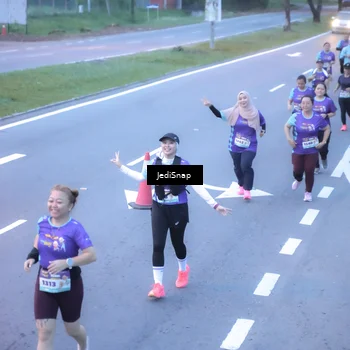 Runner Photo 8242661