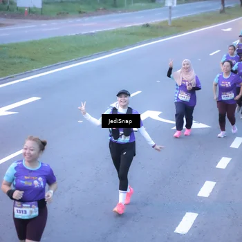 Runner Photo 8242666