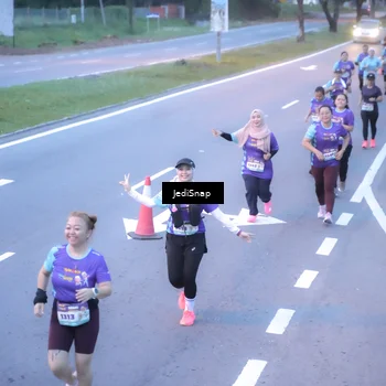 Runner Photo 8242669