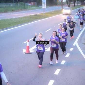 Runner Photo 8242695