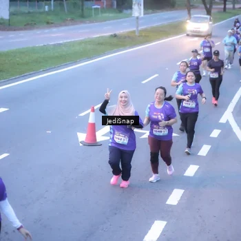 Runner Photo 8242704